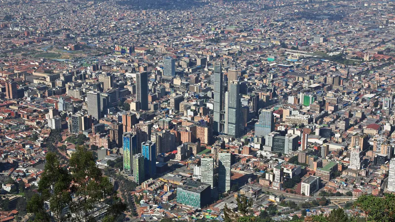 Vista aérea panorámica de la ciudad de Bogotá
